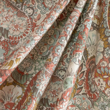 Load image into Gallery viewer, Ponyo Paisley