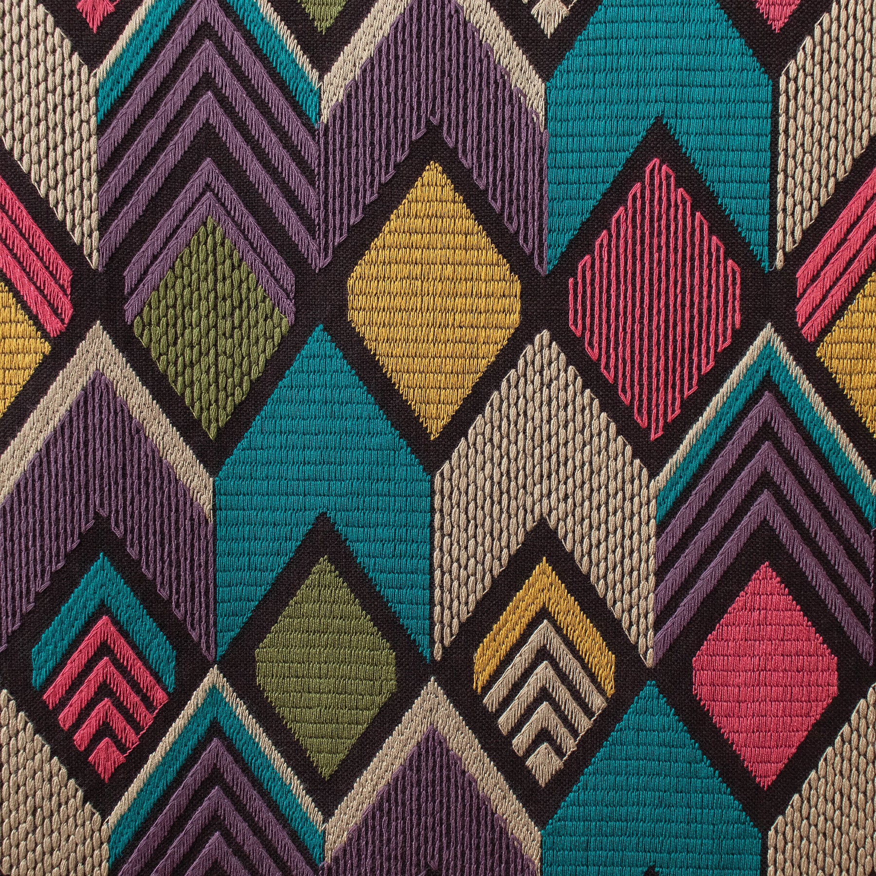 Solitaire Cloth Solitaire Oilspill Embroidered Fabric