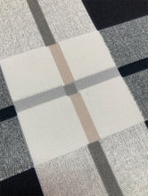 Load image into Gallery viewer, Adelie Plaid